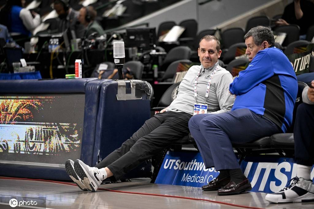 独行侠一年合同续约埃克萨姆 沃格尔进教练组辅佐基德